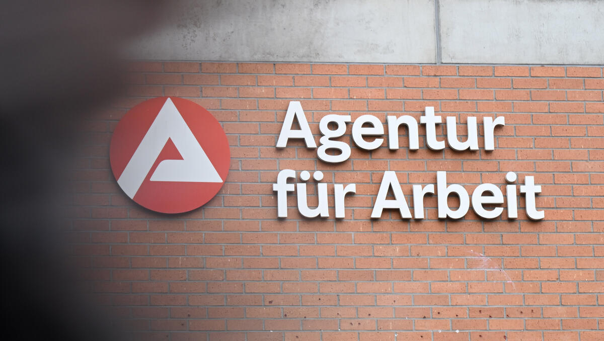 Ifo-Beschäftigungsbarometer sinkt weiter: Alarmzeichen zum Jahresende für den deutschen Arbeitsmarkt