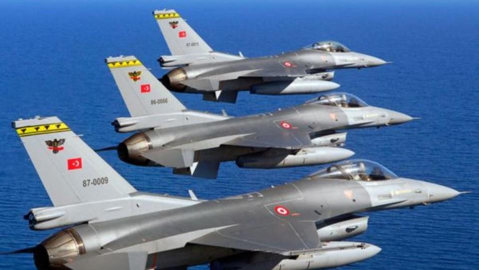 Türkei nützt Schwäche Griechenlands für Luftraum-Verletzungen