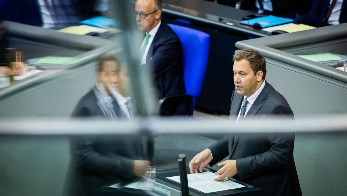 Frühe Vorsorge oder Klientelpolitik? Bundestag debattiert über Klingbeils Vorschlag zur Frühstartrente