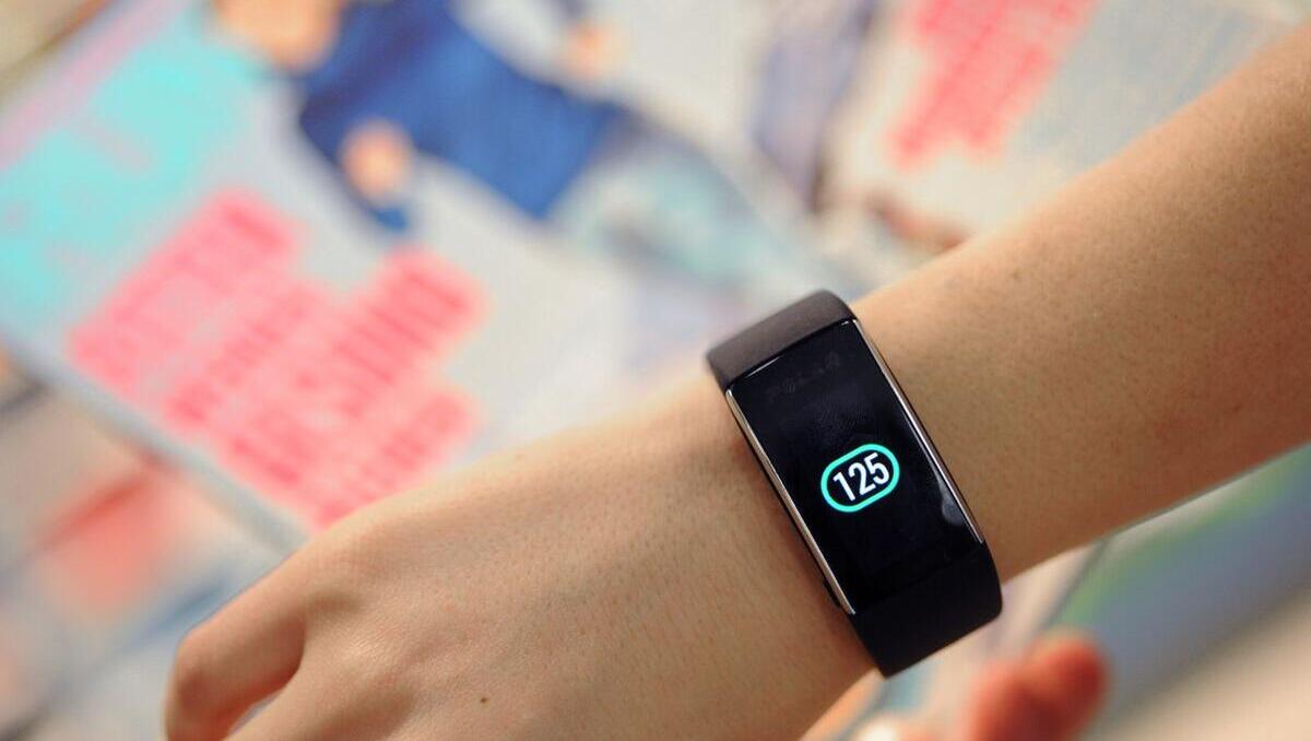 Fitness-Tracking im Alltag: Warum wir ständig unsere Daten kontrollieren und welche Risiken lauern
