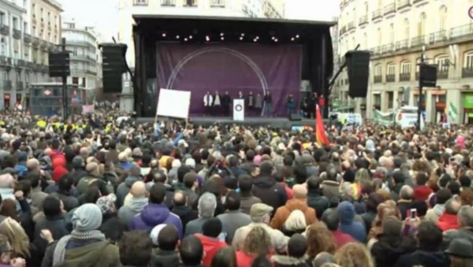 Zehntausende Spanier protestieren gegen Regierung, für Tsipras