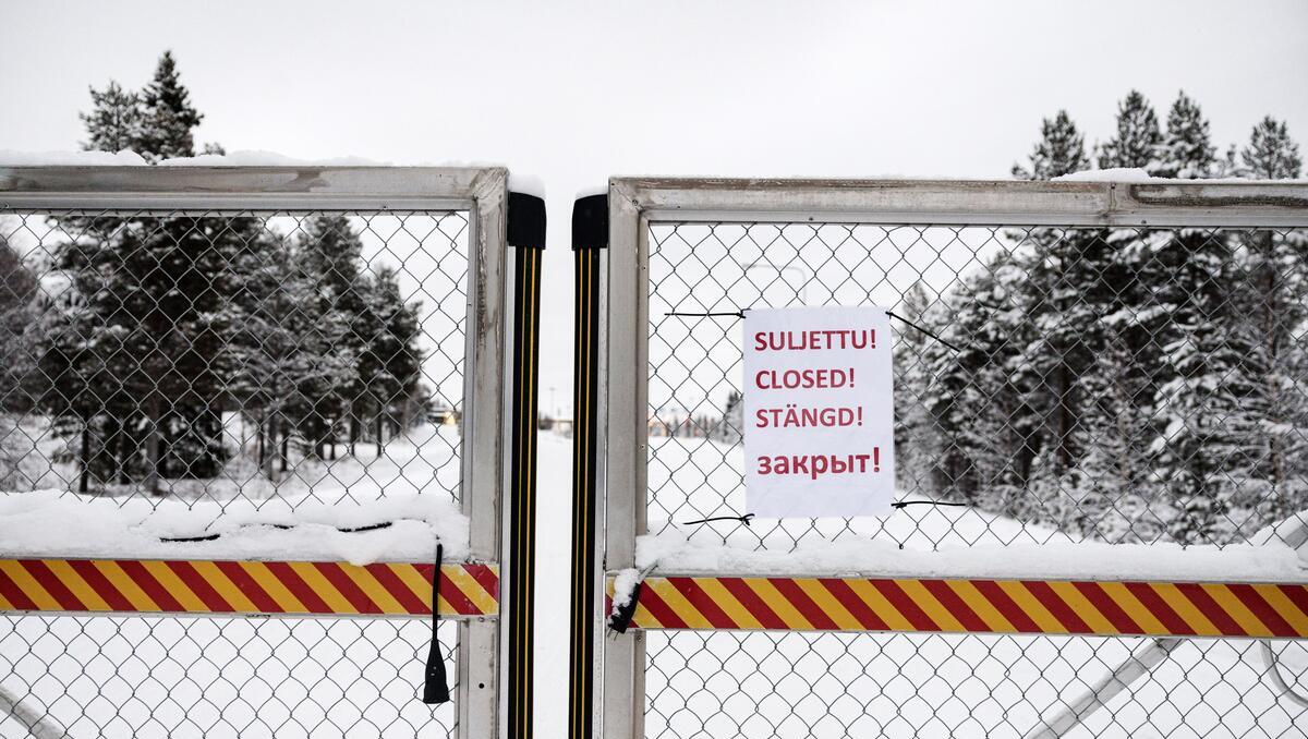 Er lebt im letzten Haus vor Russland und sieht Russlands hybriden Krieg aus nächster Nähe