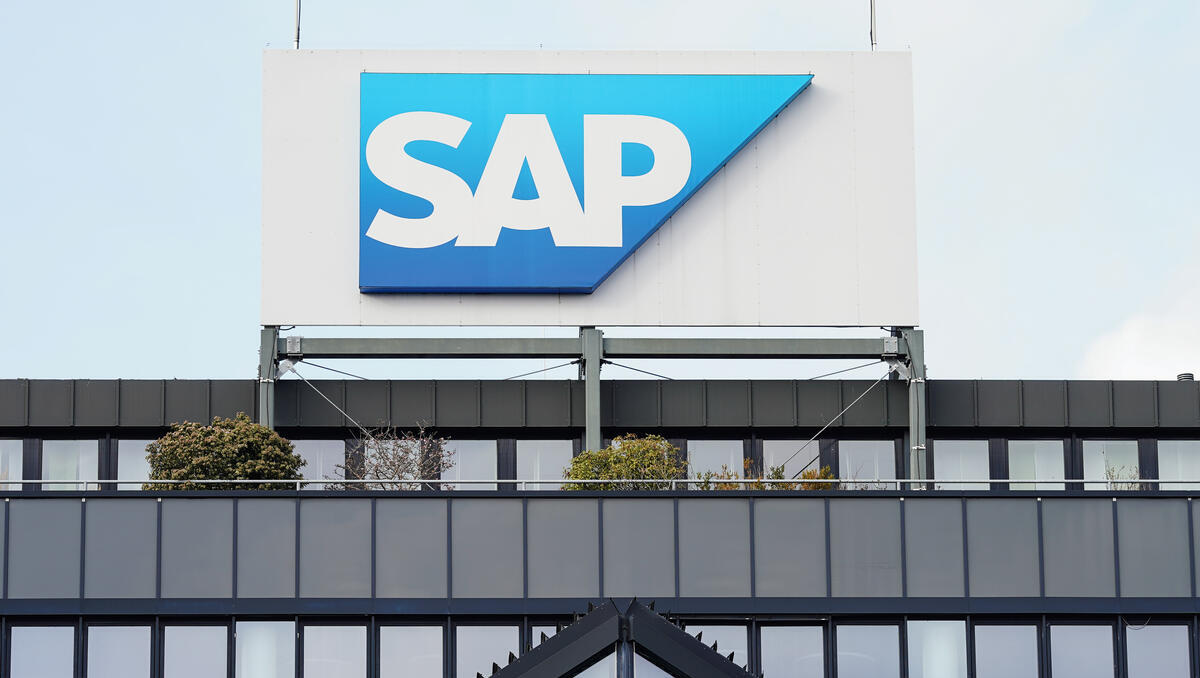 SAP-Aktie: DAX-Schwergewicht rutscht weiter ab – jetzt SAP-Aktie kaufen? 
