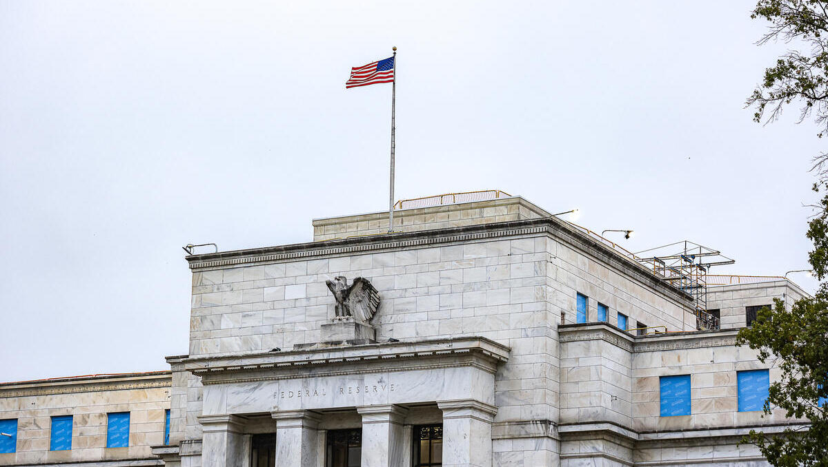Fed-Zinsentscheid: US-Notenbank senkt Leitzins – was das für Investoren bedeutet Fed-Zinsentscheid: US-Notenbank senkt Leitzins – was das für Investoren bedeutet