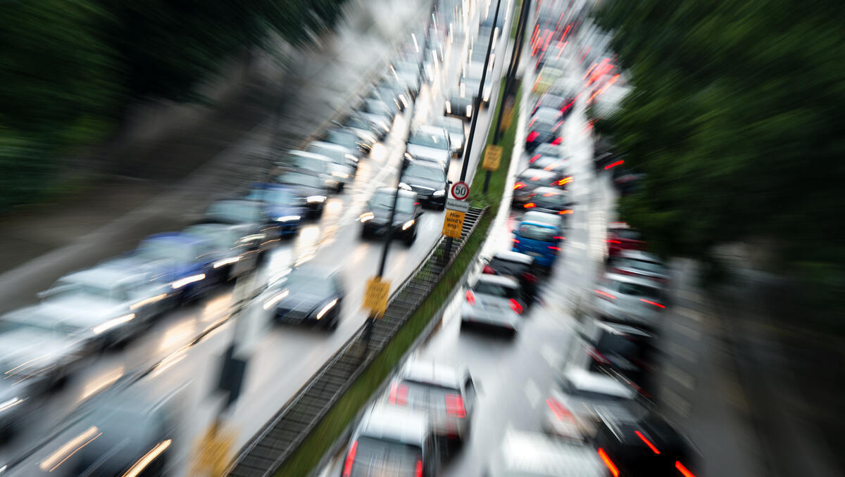 Wendet sich Brüssel vom Verbrenner-Aus ab, um die Industrie zu schützen?