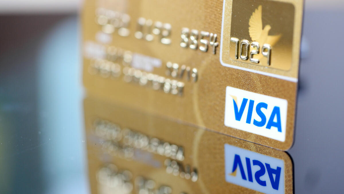 Visa investiert 500 Millionen Euro in Europa und stärkt Warschau 