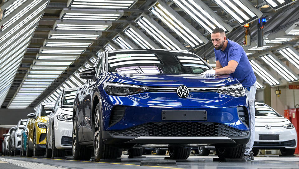 Plötzlich Personalmangel: Volkswagen stellt neue Zeitarbeiter ein