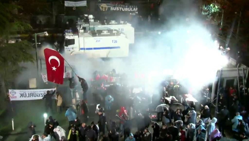 Türkische Polizei stürmt Redaktion der Zeitung Zaman